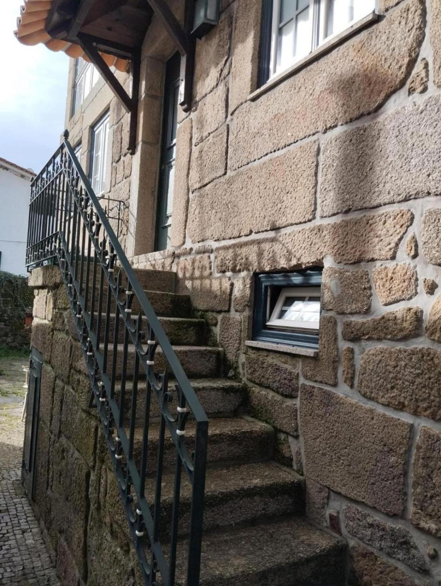 Casa Dos Livros - Guest House Vila Nova de Tazem Exterior foto